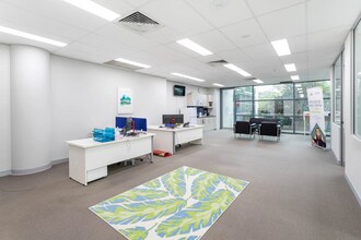 14-16 Lexington Dr, Bella Vista for lease Interior Photo- Image 2 of 9