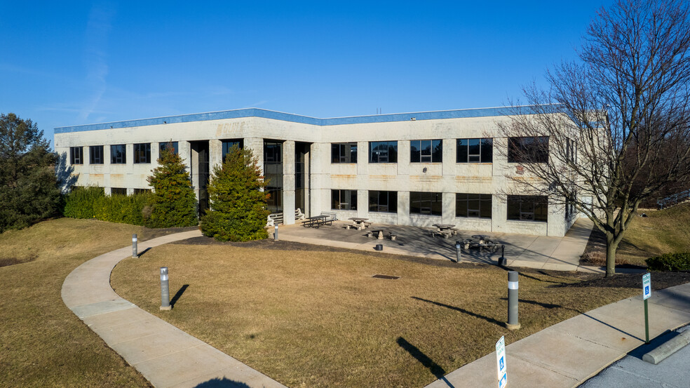 1 Keystone Dr, Lebanon, PA à vendre - Photo principale - Image 1 de 1