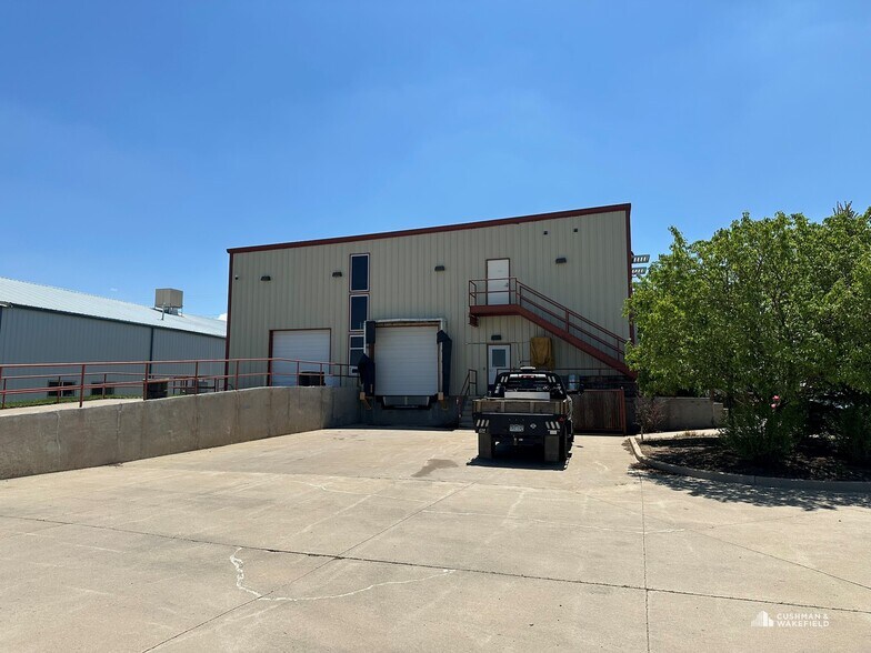 250 Perry Ln, Dacono, CO à louer - Photo du bâtiment - Image 3 de 5