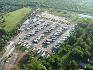 More details for 610 N Archer St, Beeville, TX - Multifamily for Sale