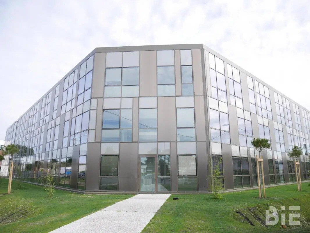 Office in Pessac for lease Building Photo- Image 1 of 6