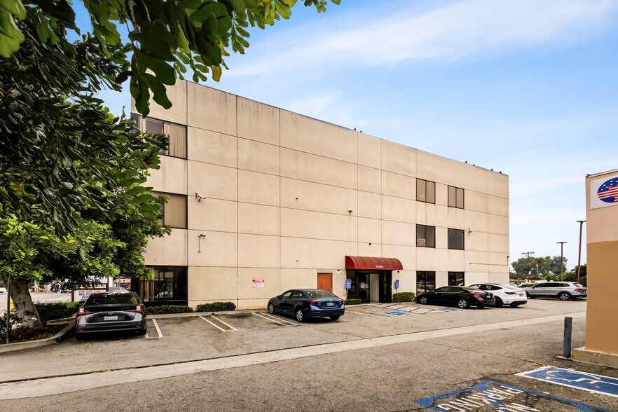 10301-10303 Garvey Ave portefeuille de 2 propriétés à vendre sur LoopNet.ca - Photo du bâtiment - Image 3 de 27