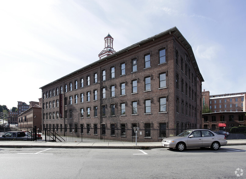 7 Mill St, Maynard, MA for lease - Building Photo - Image 3 of 3