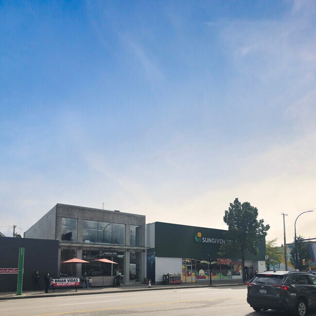 Plus de détails pour Prime Corner Investment in Burnaby – Commerce de détail à vendre, Burnaby, BC