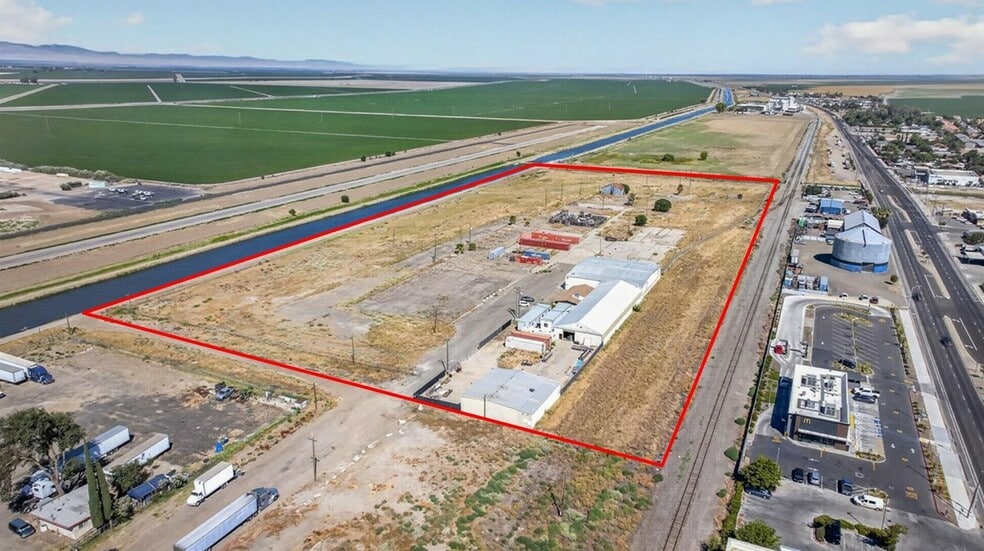 925 M St, Firebaugh, CA for sale - Building Photo - Image 2 of 47
