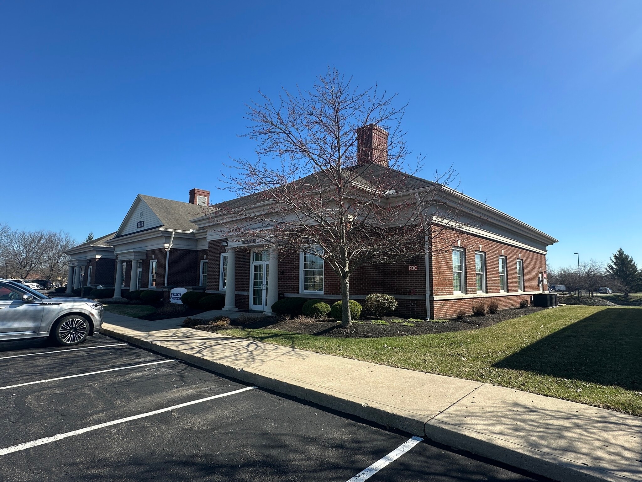 8039 Washington Village Dr, Dayton, OH for sale Primary Photo- Image 1 of 6