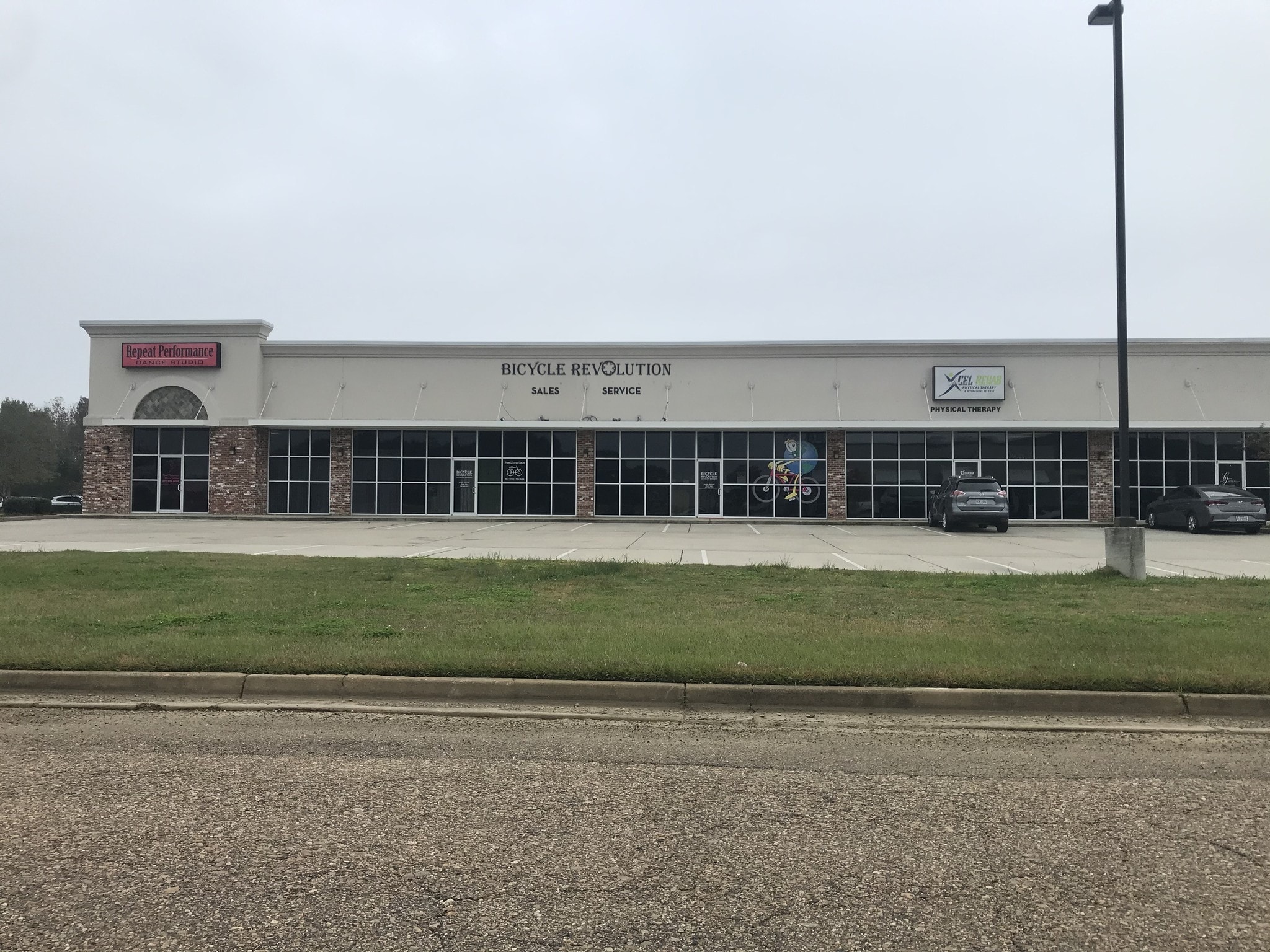 113 Dees Dr, Madison, MS for lease Building Photo- Image 1 of 5