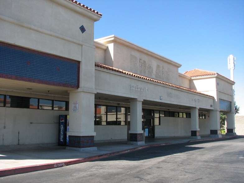 4604-4654 E Avenue S, Palmdale, CA for lease - Primary Photo - Image 2 of 4