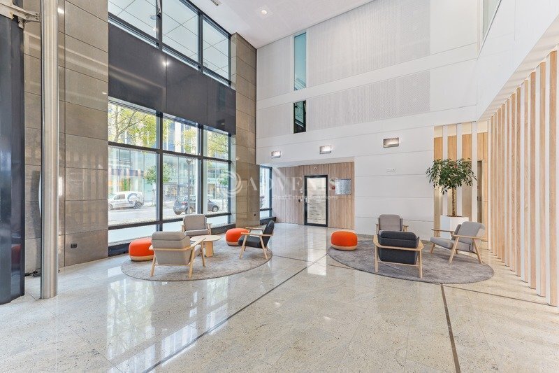 104 Avenue De L'Europe, Bois-Colombes à louer - Hall d’entrée - Image 3 de 12