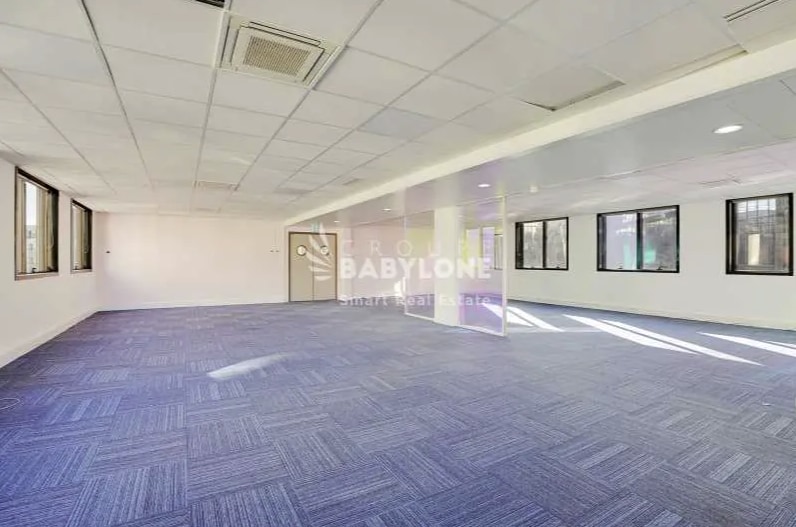 44 Avenue Georges Pompidou, Levallois-Perret for lease Interior Photo- Image 1 of 5