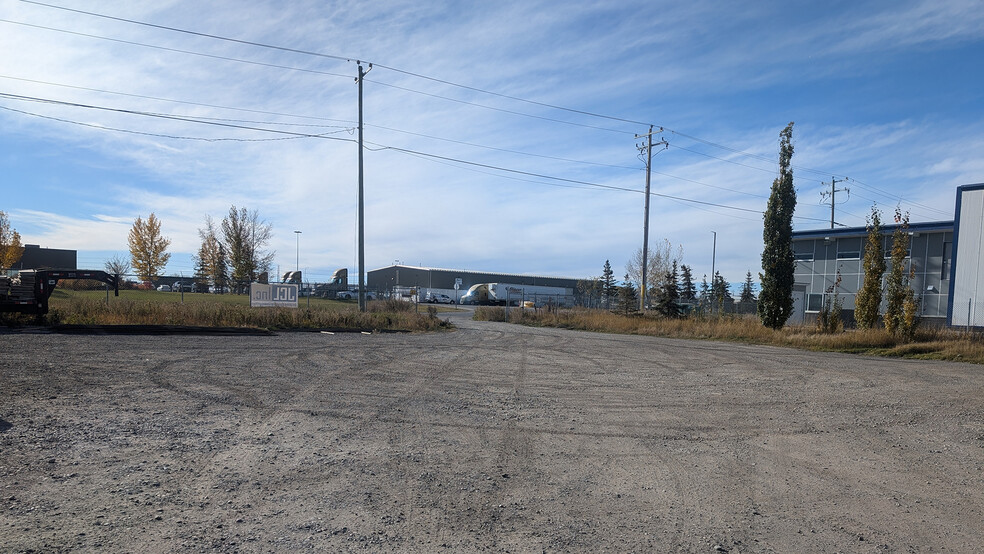 243085 Wrangler Rd, Rocky View No 44, AB à louer - Autre - Image 3 de 4