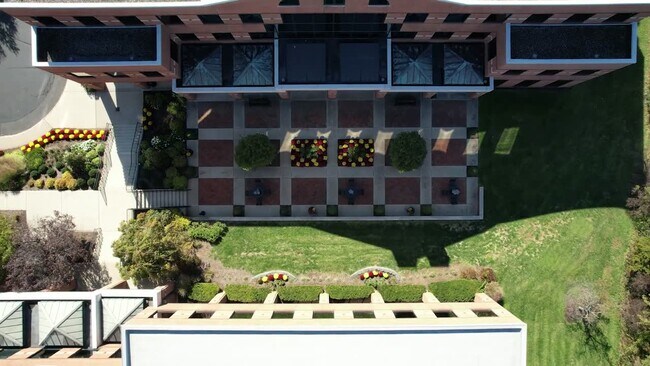 More details for 1 Crossroads Dr, Bedminster, NJ - Coworking for Lease