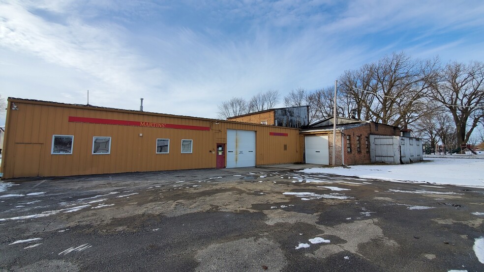 741 N Main St, Manteno, IL for sale - Primary Photo - Image 1 of 1