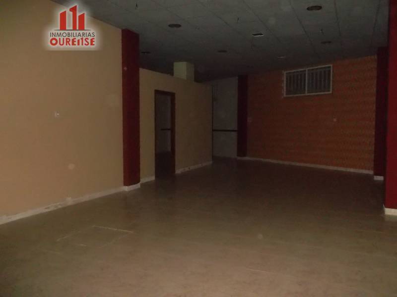 Retail in Ourense, Orense for lease Building Photo- Image 1 of 10
