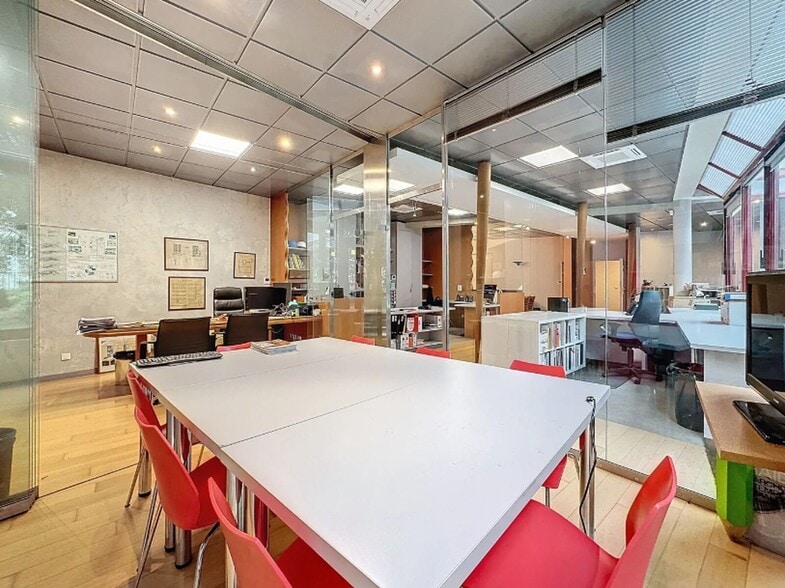 20-22 Boulevard De Stalingrad, Châtillon for sale - Building Photo - Image 2 of 15