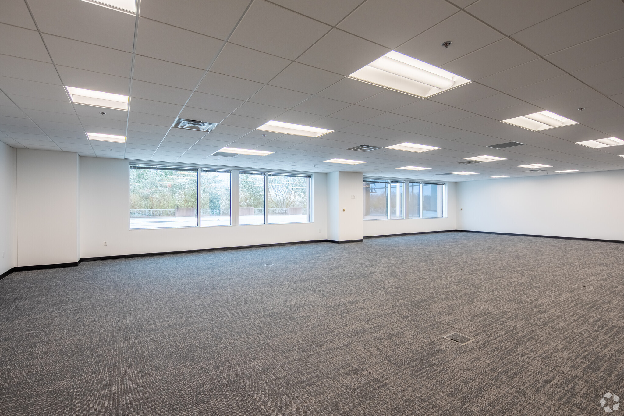 26 Century Blvd, Nashville, TN for lease Interior Photo- Image 1 of 3