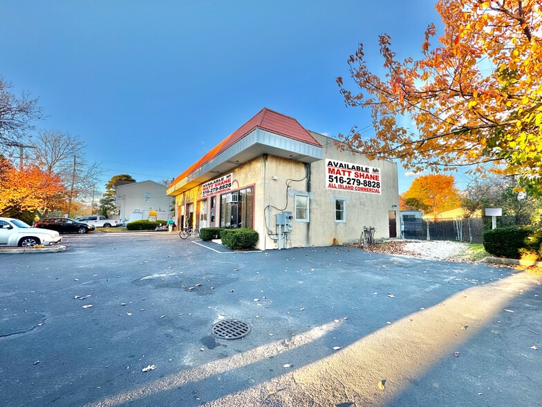 1215 Little East Neck Rd, Wyandanch, NY for sale - Building Photo - Image 2 of 20