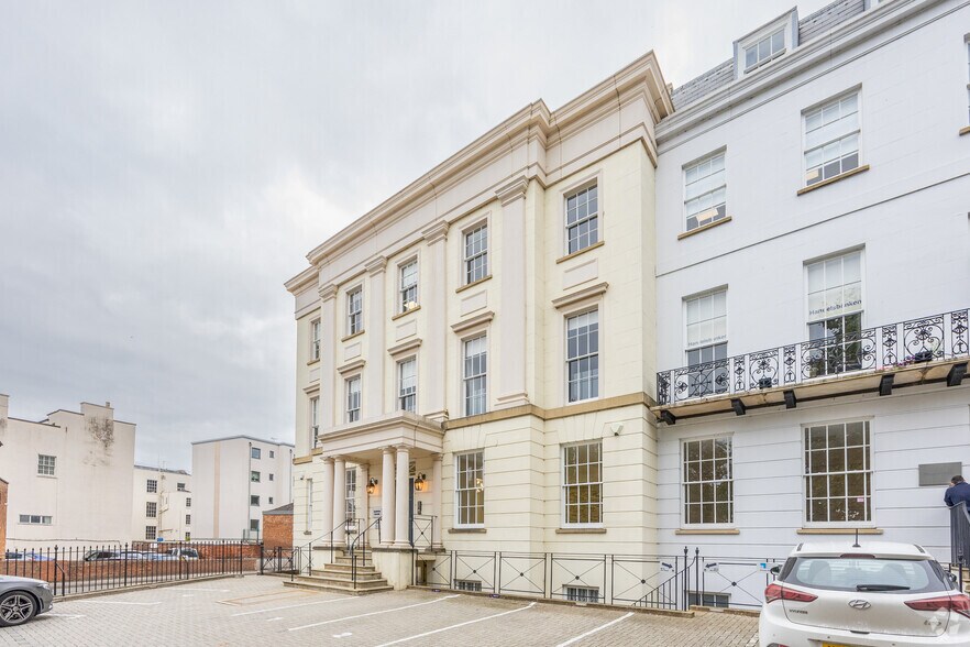 Rodney Rd, Cheltenham à louer - Photo du bâtiment - Image 3 de 3