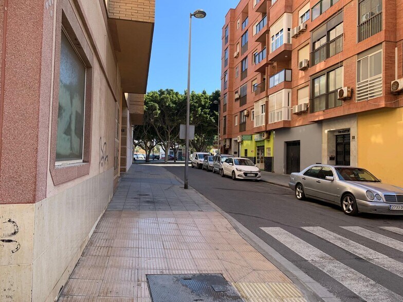 Retail in Almería for sale - Building Photo - Image 2 of 7