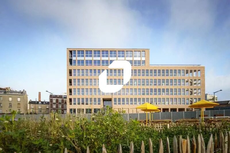 Bureau dans Ivry-sur-Seine à louer - Photo du bâtiment - Image 2 de 42