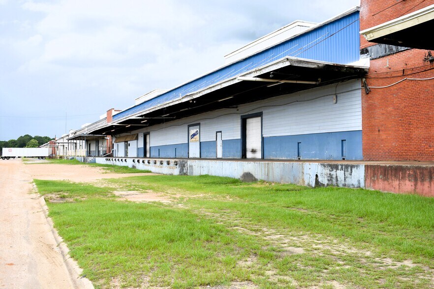 3325 Aronov Ave, Montgomery, AL à vendre - Photo du bâtiment - Image 2 de 24