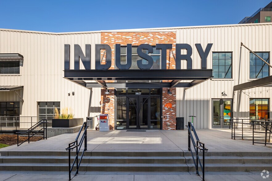 3827 N Lafayette St, Denver, CO à louer - Photo du bâtiment - Image 3 de 28