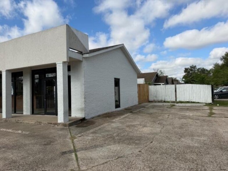 7009 Easter St, Houston, TX à vendre - Photo du bâtiment - Image 2 de 4
