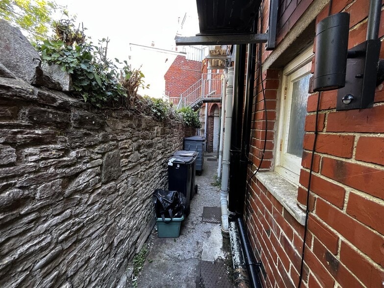 28 Institute Rd, Swanage for sale - Building Photo - Image 2 of 5
