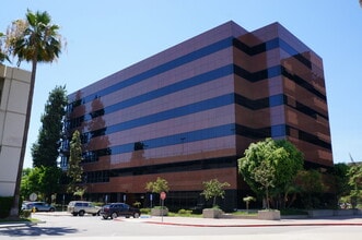 5000 E Spring St, Long Beach, CA à louer Photo intérieure- Image 1 de 1