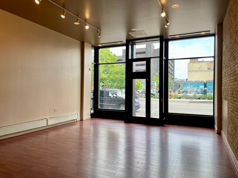 612 Main Ave, Fargo, ND for lease - Interior Photo - Image 2 of 5
