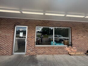2003 N Pine Ave, Heidelberg, MS for lease Interior Photo- Image 2 of 6