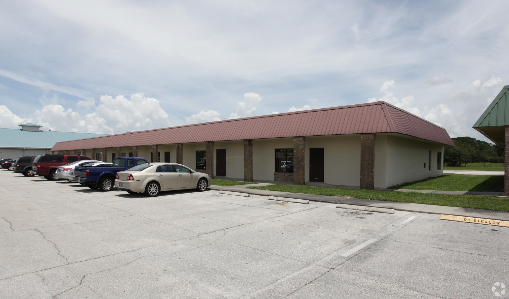 101-113 NE 19th Dr, Okeechobee, FL for lease Primary Photo- Image 1 of 23