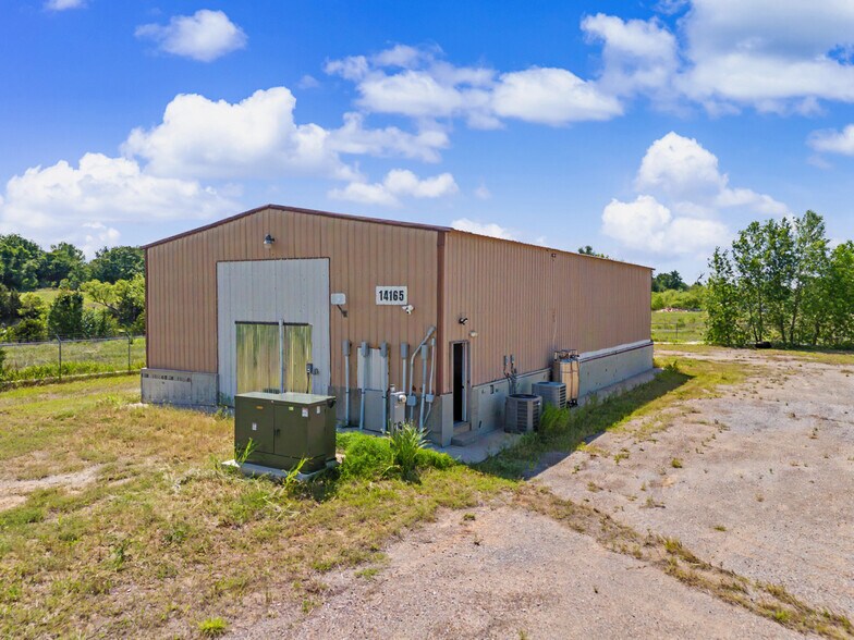 14165 W Cooksey Rd, Crescent, OK à vendre - Photo du bâtiment - Image 3 de 28