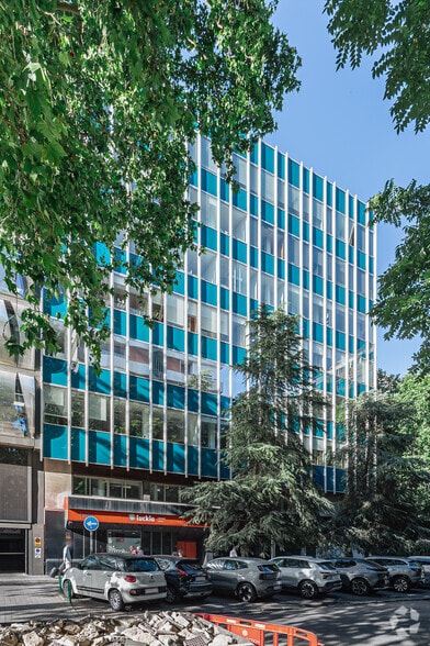 Calle José Lázaro Galdiano, 4, Madrid, Madrid for lease - Building Photo - Image 3 of 4