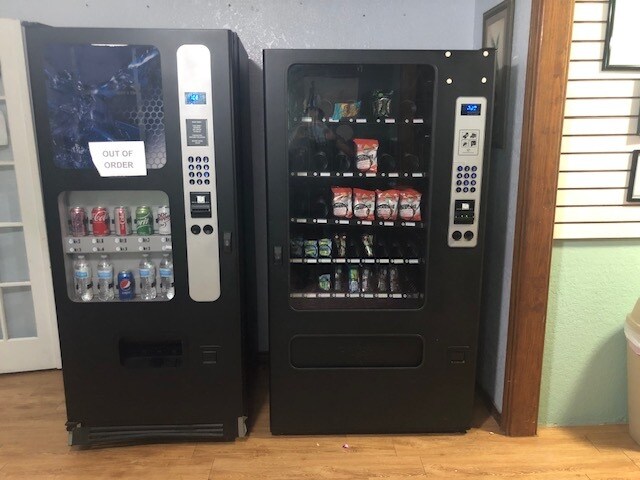 1001 E Tyler Ave, Harlingen, TX à louer - Photo du bâtiment - Image 3 de 21