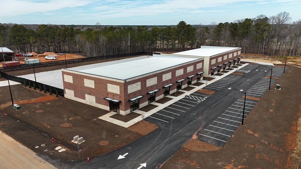 25 Cascade ct, Youngsville, NC for lease - Building Photo - Image 3 of 15