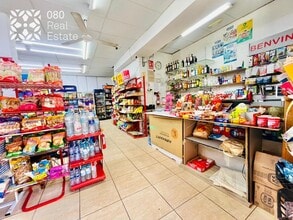 Commerce de détail dans L'Hospitalet de Llobregat, Barcelona à louer Photo intérieure- Image 2 de 8