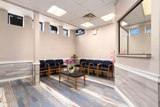 207 Prospect Park SW, Brooklyn, NY for lease Interior Photo- Image 2 of 7