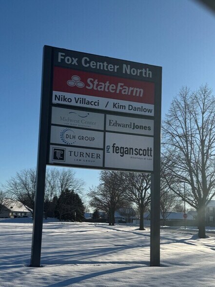 1448-1458 Sycamore Rd, Yorkville, IL à louer - Photo du bâtiment - Image 2 de 10