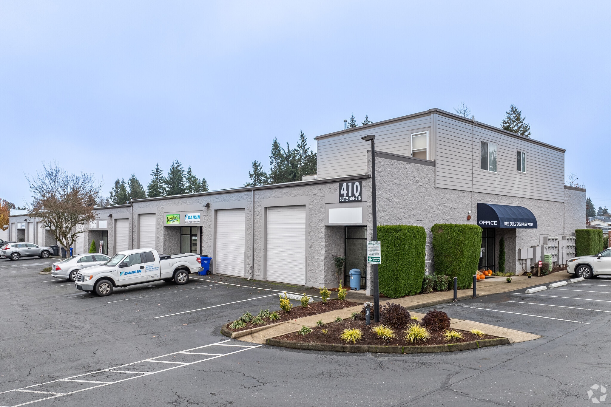 402 Beavercreek Rd, Oregon City, OR for lease Building Photo- Image 1 of 12