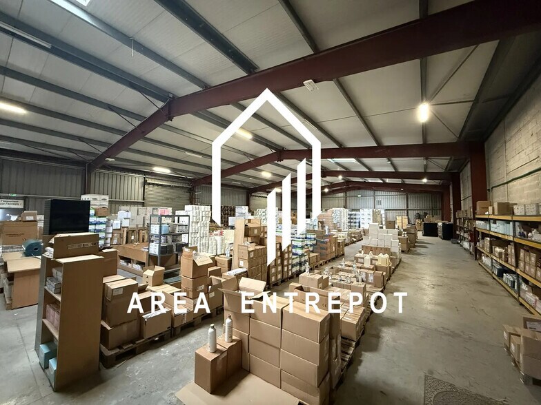 Flex in Septèmes-les-Vallons for lease - Interior Photo - Image 2 of 9