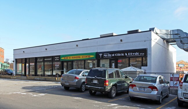 Plus de détails pour 140 Woodbridge Ave, Vaughan, ON - Commerce de détail à louer