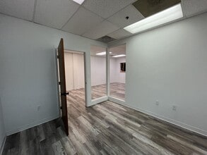 525-545 Main St, Laurel, MD à louer Photo intérieure- Image 2 de 9