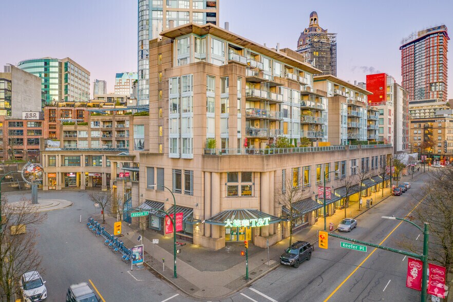 181 Keefer Pl, Vancouver, BC à louer - Photo principale - Image 1 de 7