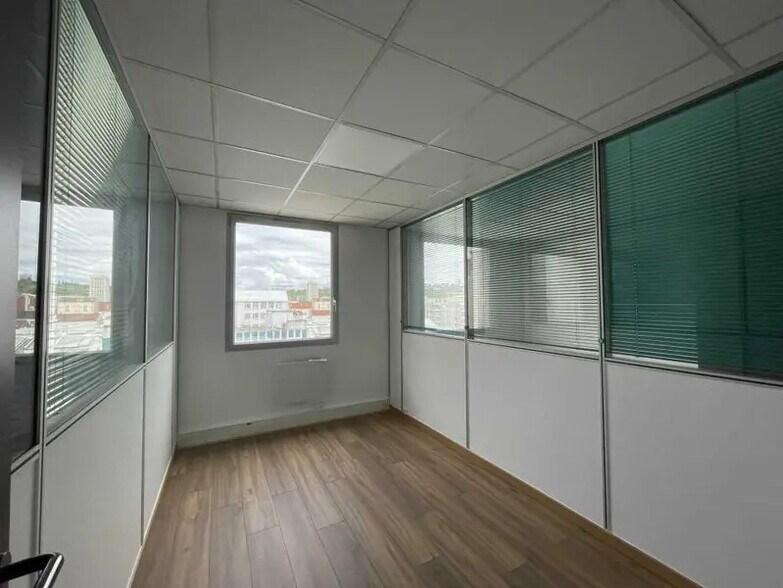 Bureau dans Pantin à louer - Photo intérieure - Image 3 de 11