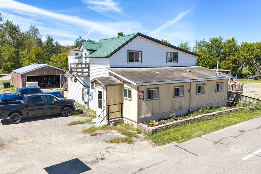 621 Bissell St, White Lake, WI for sale - Building Photo - Image 2 of 23