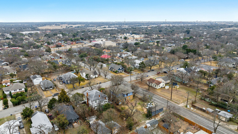 2627 Sanger Ave, Waco, TX à vendre - Photo du b timent - Image 2 de 20