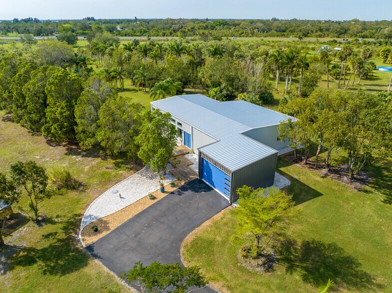 435 Terra Ceia, Terra Ceia, FL à vendre - Photo du bâtiment - Image 3 de 3