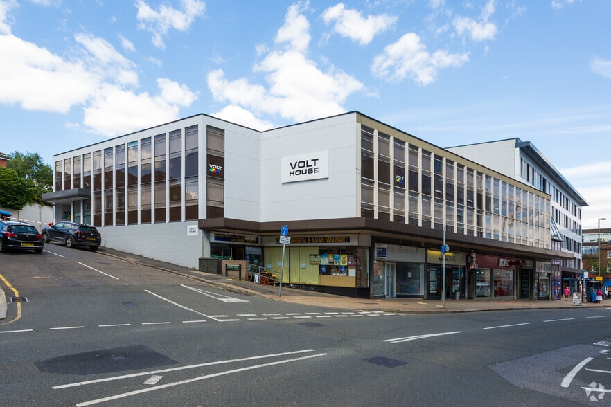 3 Chapel Rd, Redhill for sale - Primary Photo - Image 1 of 8