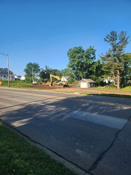 917 S Center St, Marshalltown, IA for sale - Building Photo - Image 2 of 4